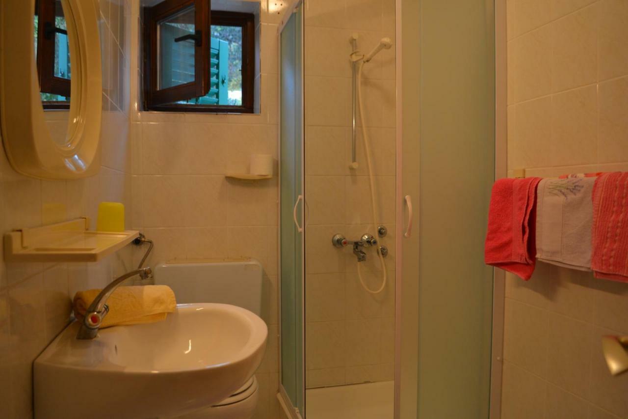 Apartamento House Niva Supetarska Draga Exterior foto